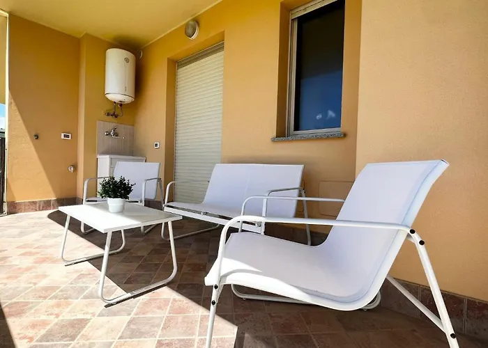 Apartment Incantevole A Due Passi Dal Mare 3