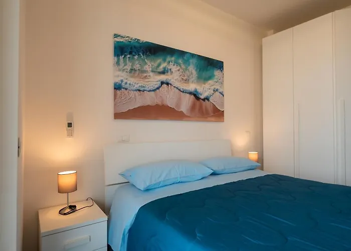 Apartment Incantevole A Due Passi Dal Mare 3 *